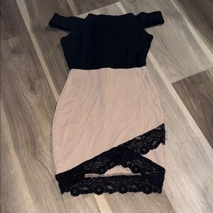 Fashion Nova Black and Blush One-Shoulder Lace Trim Bodycon Dress